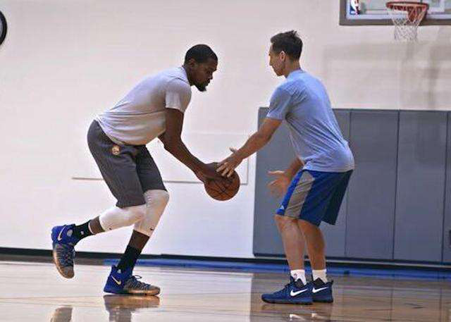 乒乓球全锦赛：男子、女子团体决赛名单产生