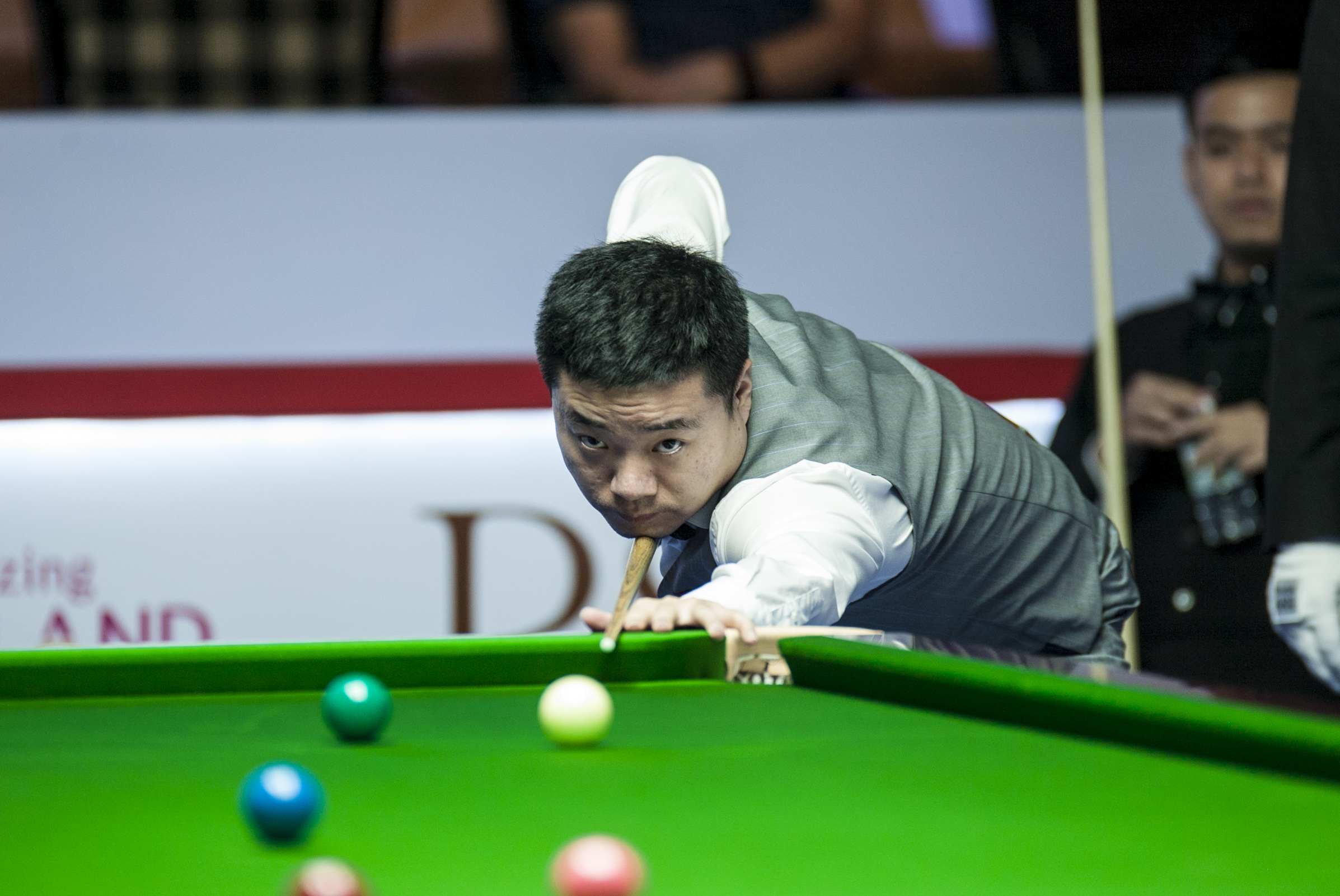 在第二盘陷 在第二盘陷